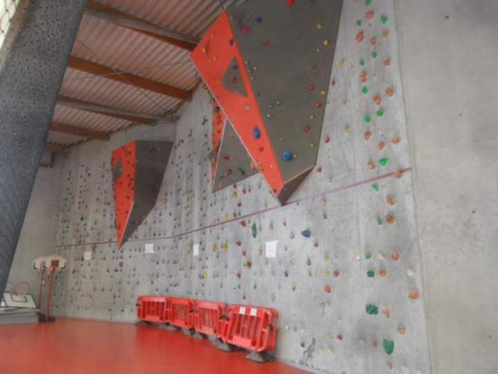 Examen de conformité des matériels de gymnases et de stades