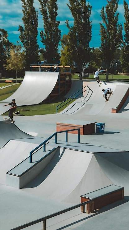 Contrôle des skateparks, Saint-Julien-d'Intres